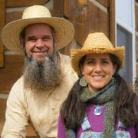 Featured Speakers, Off Grid with Doug and Stacy
